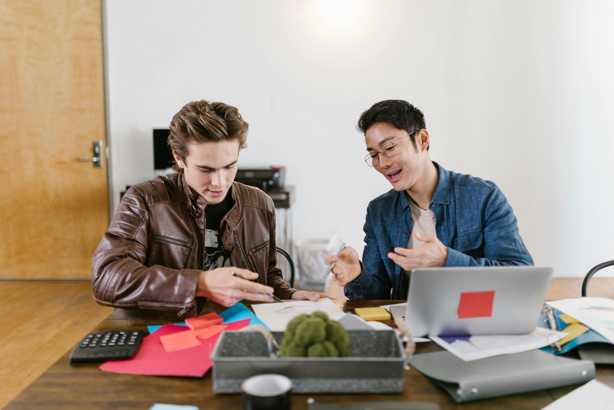 start company started by two friends and discussion the plans